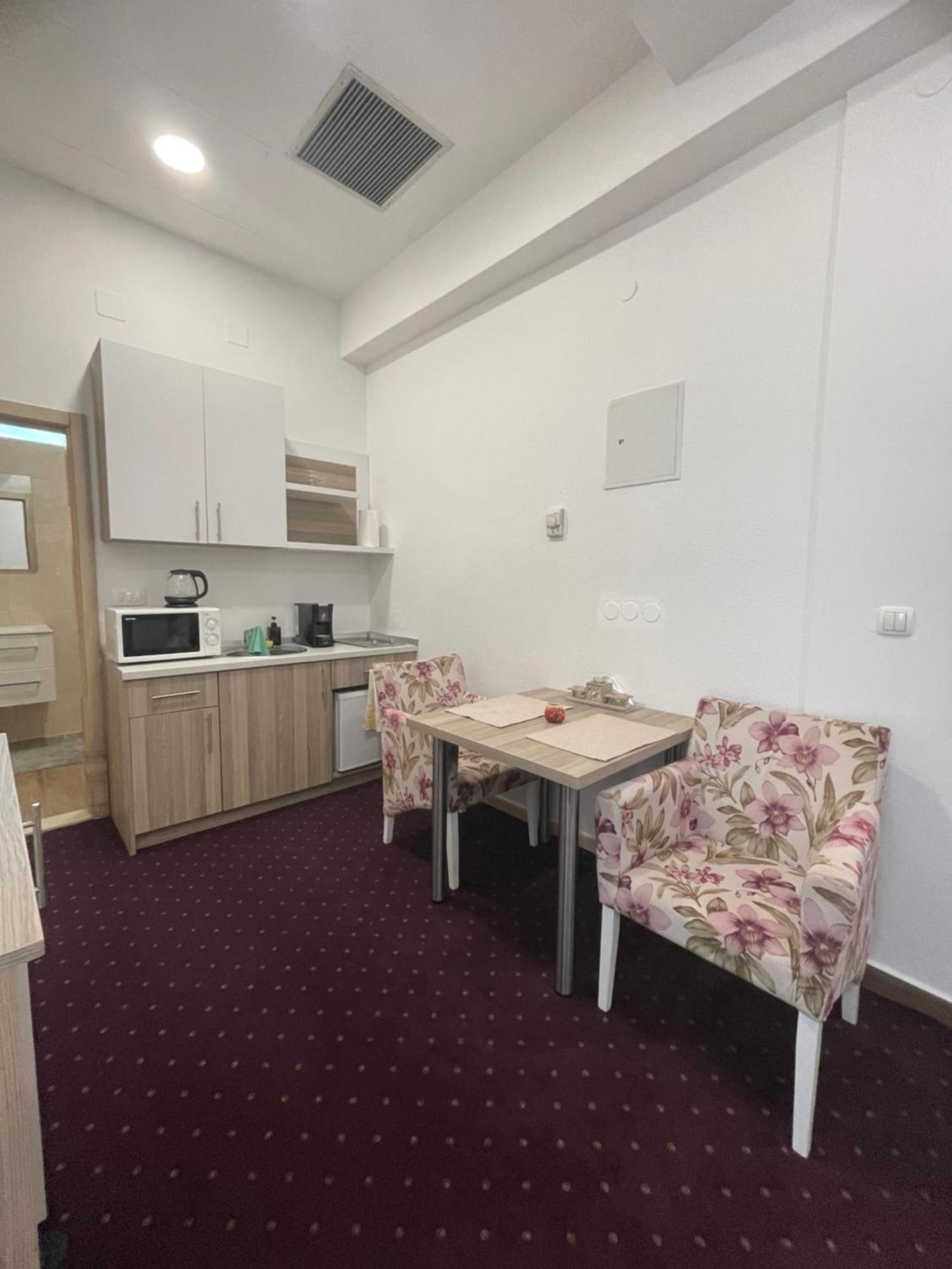 Lux Apartments Мостар Экстерьер фото